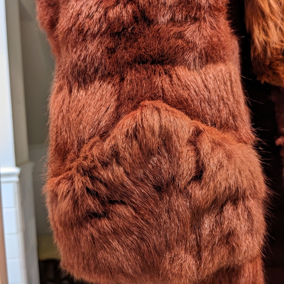 Brown mink coat.  Inherited from my family - Picture 3 of 8